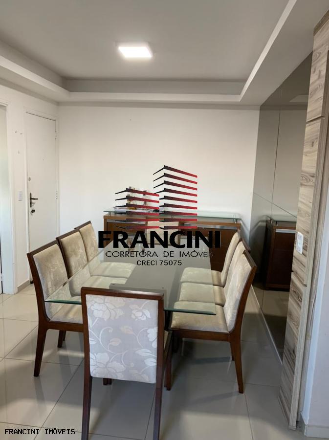 Apartamento à venda com 2 quartos, 72m² - Foto 1