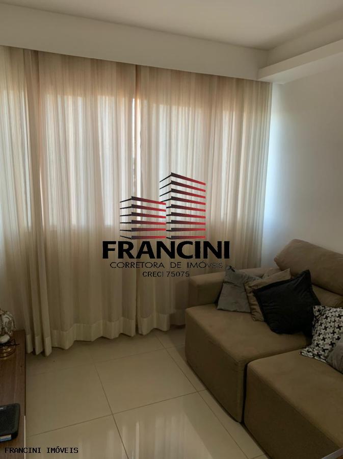 Apartamento à venda com 2 quartos, 72m² - Foto 10