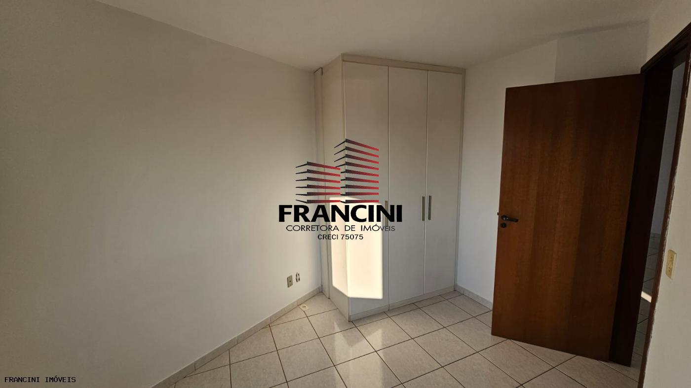 Apartamento para alugar com 2 quartos, 65m² - Foto 2