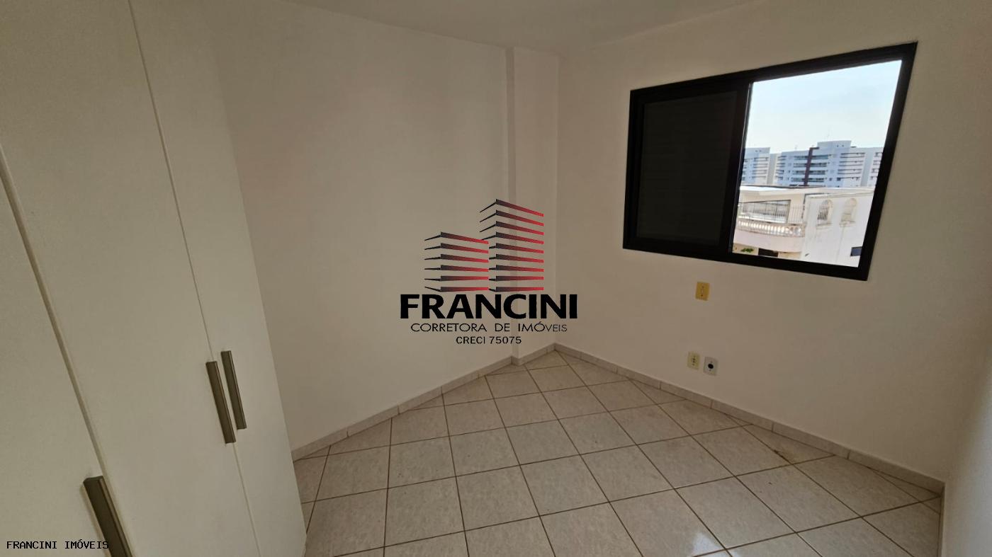 Apartamento para alugar com 2 quartos, 65m² - Foto 7