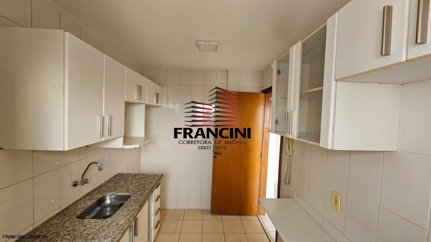 Apartamento para alugar com 2 quartos, 65m² - Foto 11