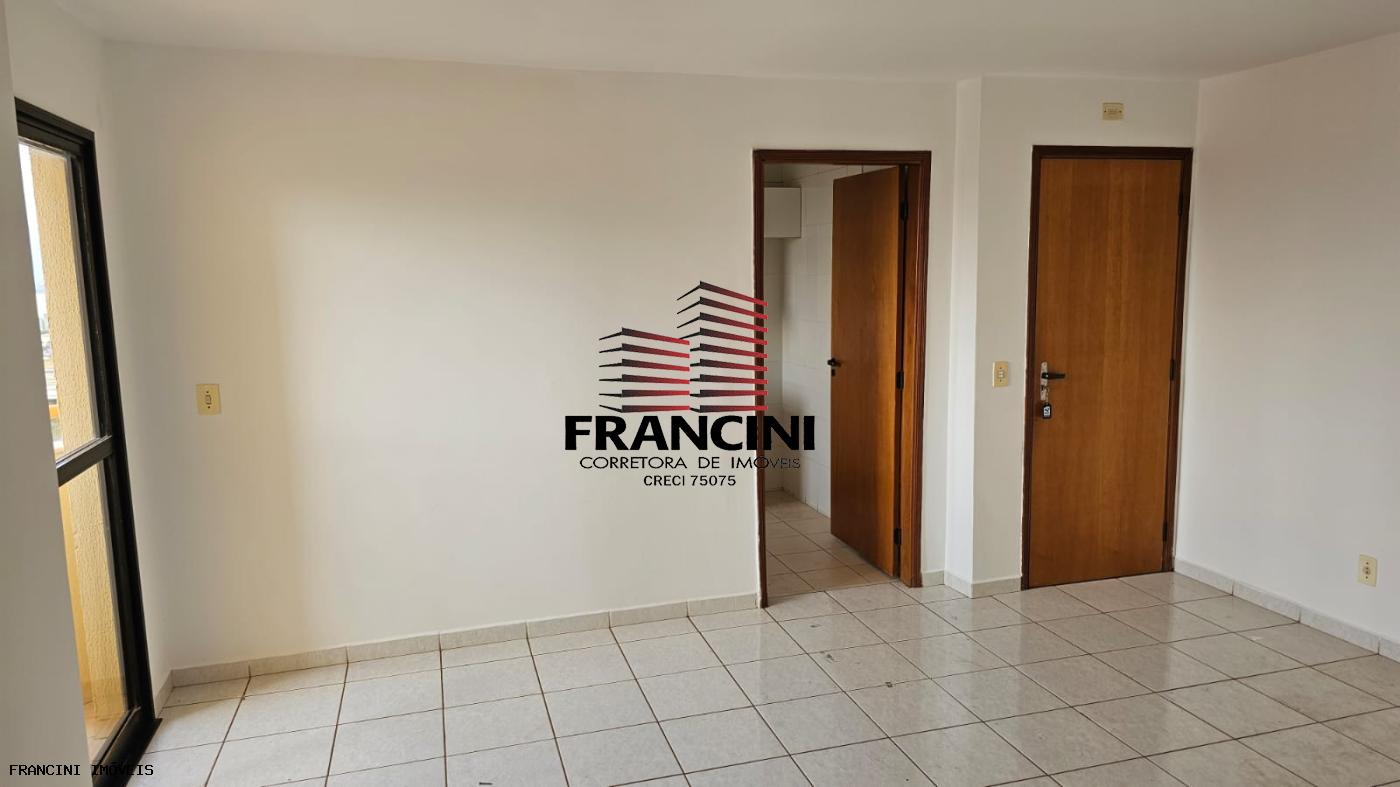 Apartamento para alugar com 2 quartos, 65m² - Foto 15