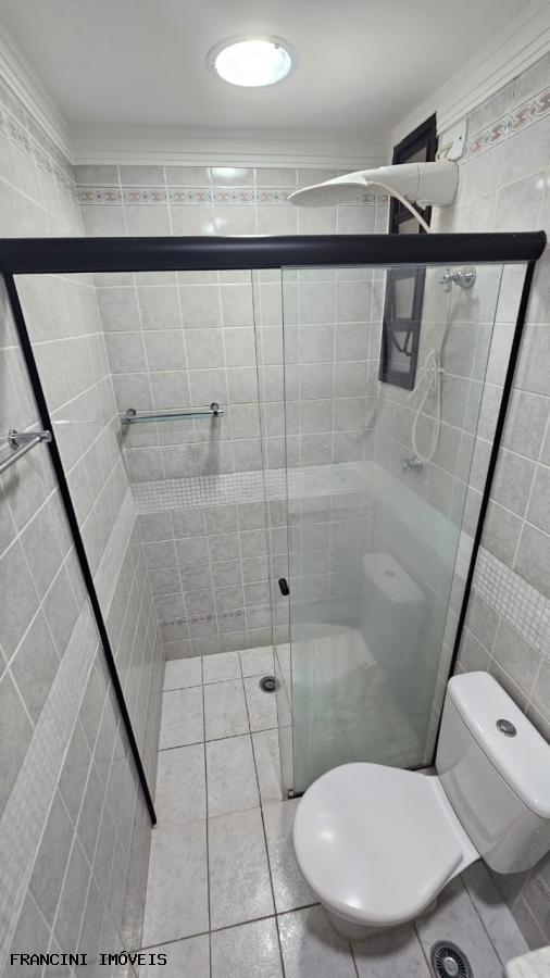 Apartamento para alugar com 3 quartos, 81m² - Foto 9