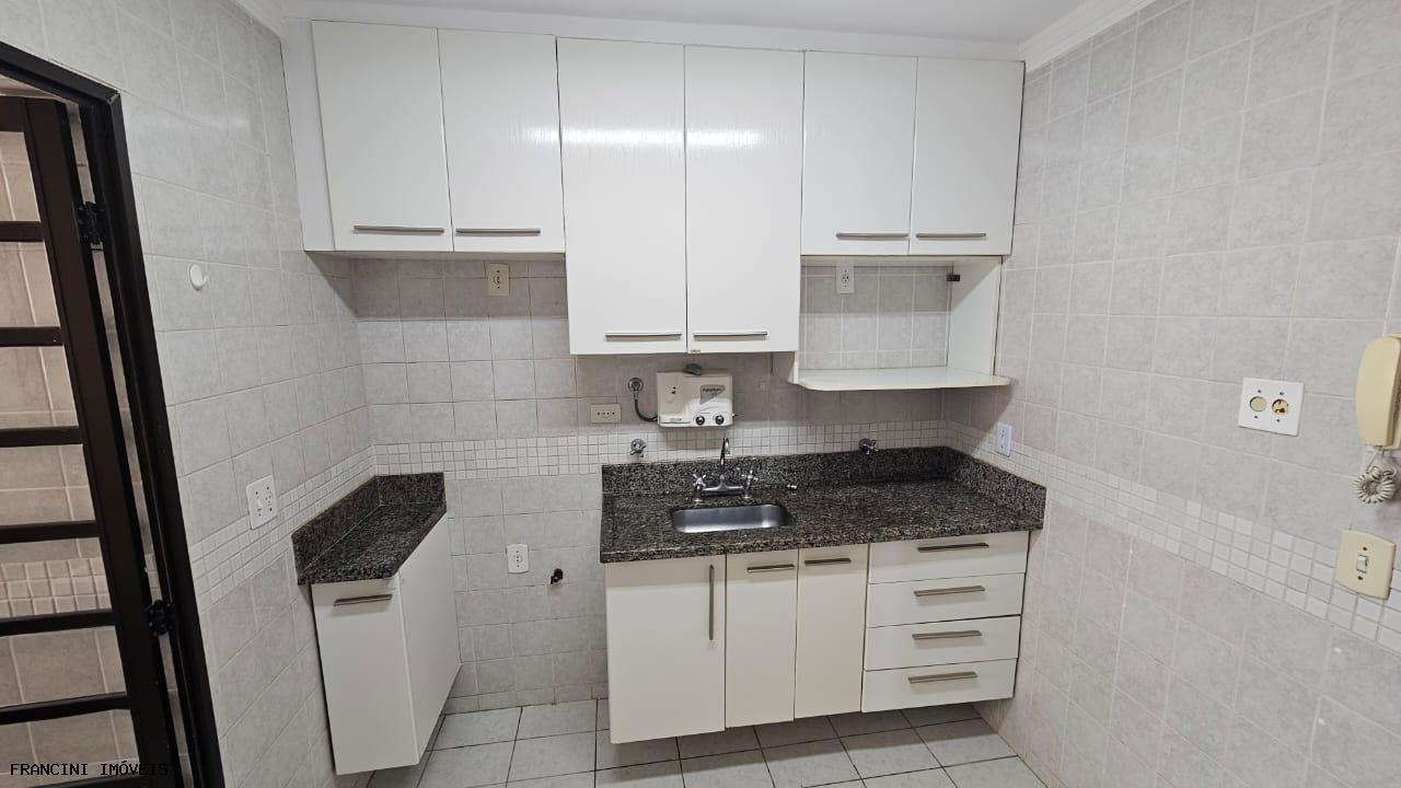 Apartamento para alugar com 3 quartos, 81m² - Foto 19