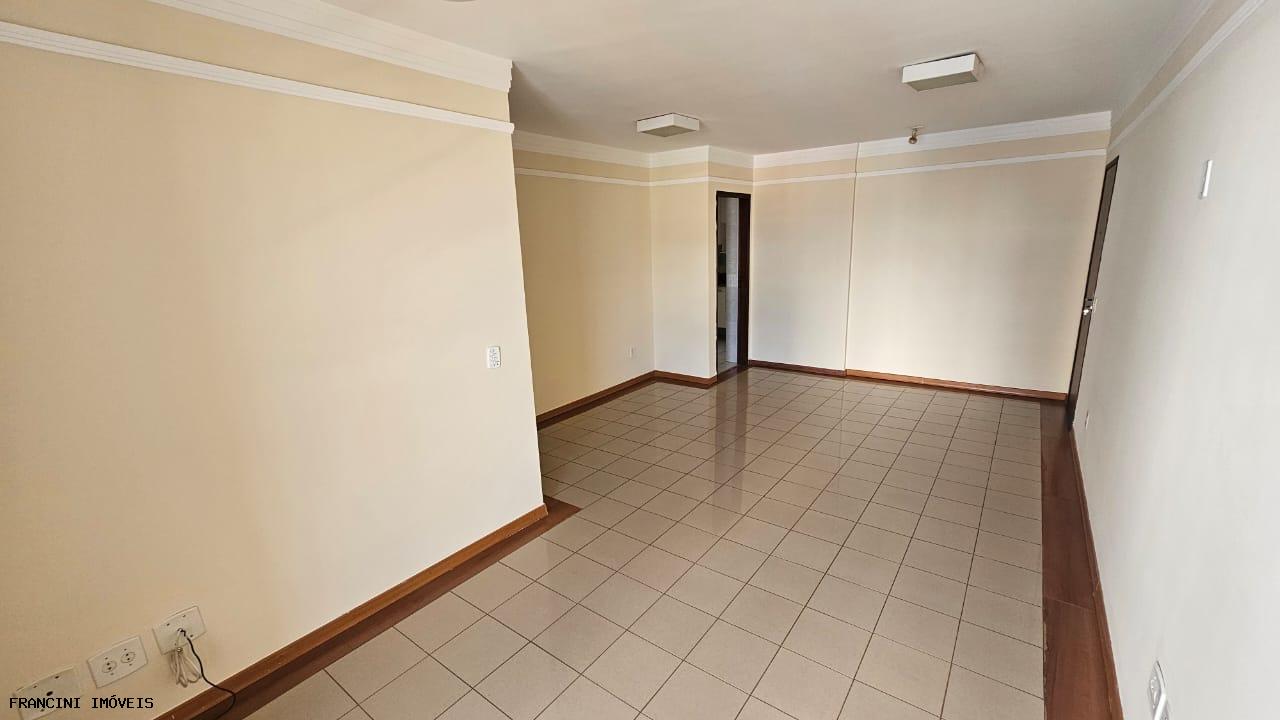 Apartamento para alugar com 3 quartos, 81m² - Foto 25