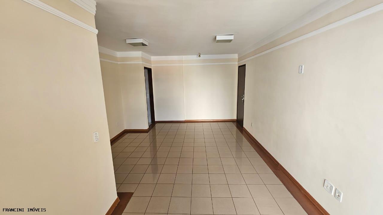 Apartamento para alugar com 3 quartos, 81m² - Foto 24