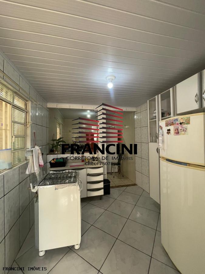 Apartamento para alugar com 3 quartos, 200m² - Foto 13