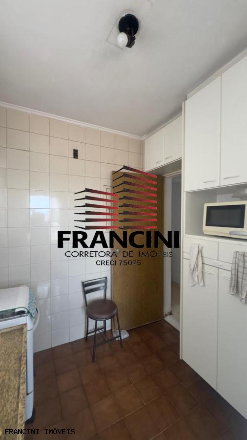 Apartamento à venda com 2 quartos, 76m² - Foto 8