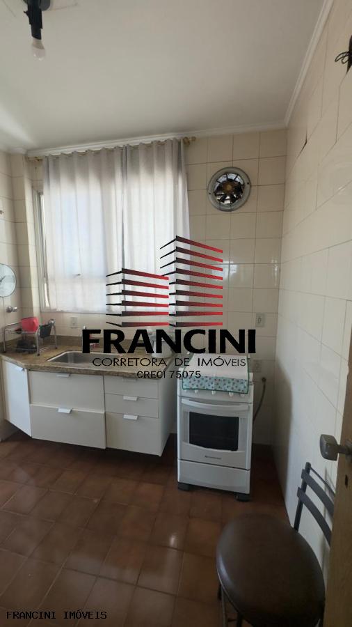 Apartamento à venda com 2 quartos, 76m² - Foto 26