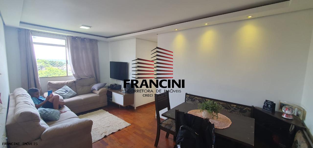 Apartamento à venda com 3 quartos, 70m² - Foto 1