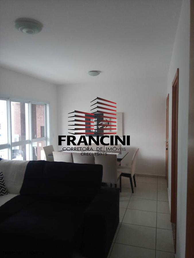 Apartamento para alugar com 2 quartos, 70m² - Foto 10