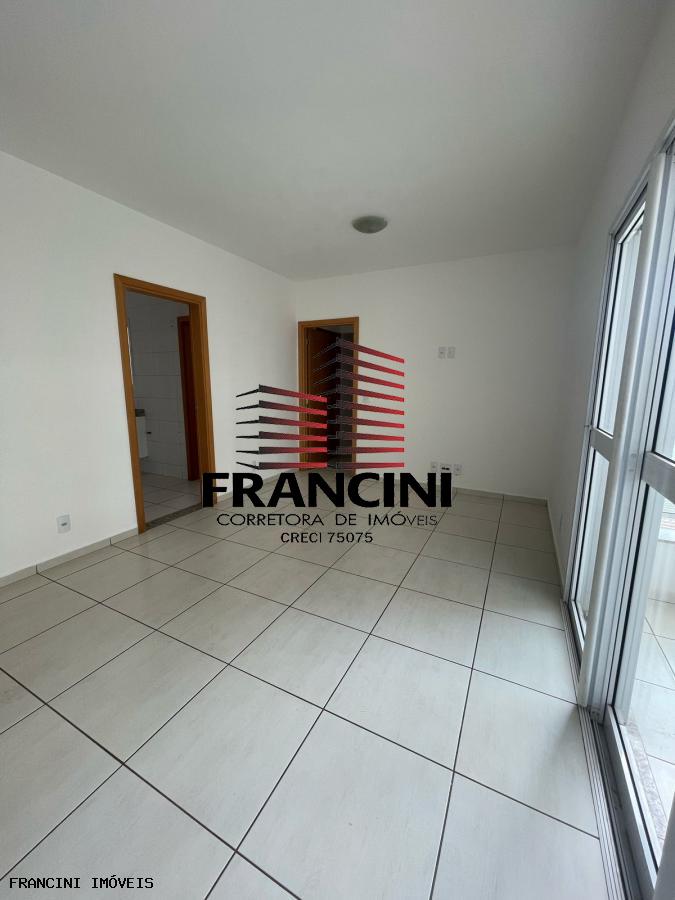 Apartamento para alugar com 2 quartos, 70m² - Foto 2