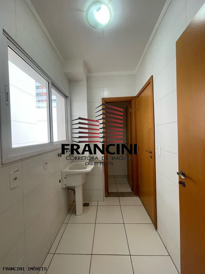 Apartamento para alugar com 2 quartos, 70m² - Foto 3