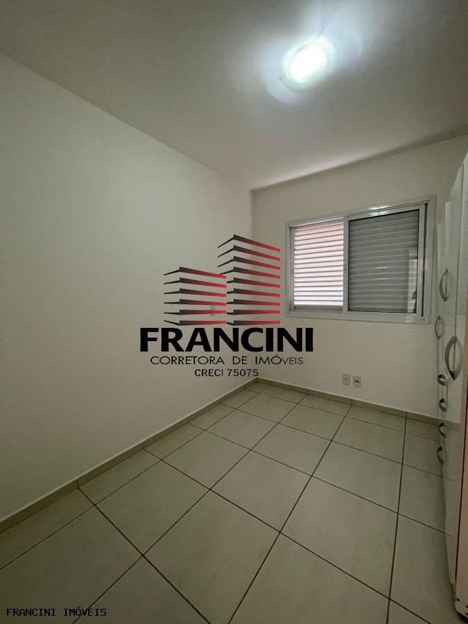 Apartamento para alugar com 2 quartos, 70m² - Foto 10