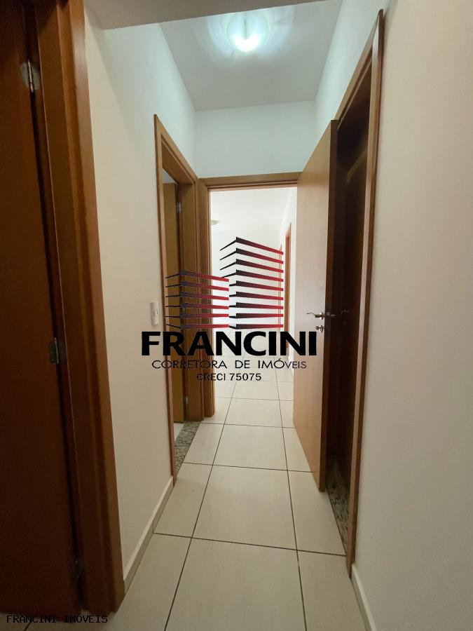 Apartamento para alugar com 2 quartos, 70m² - Foto 12